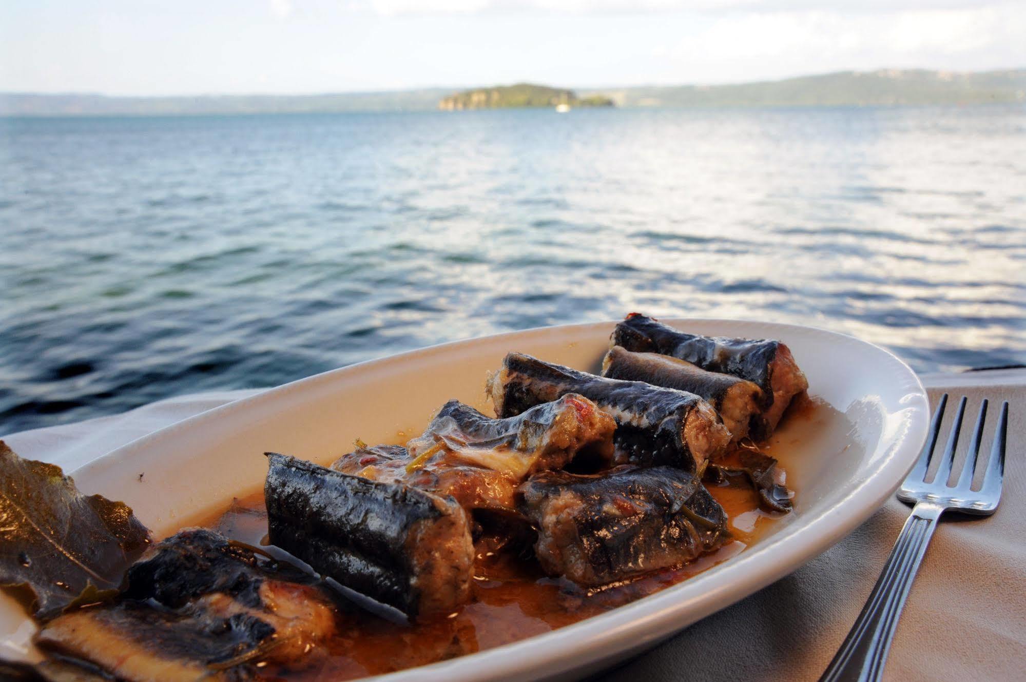 Locanda Da Otello 마르타 외부 사진